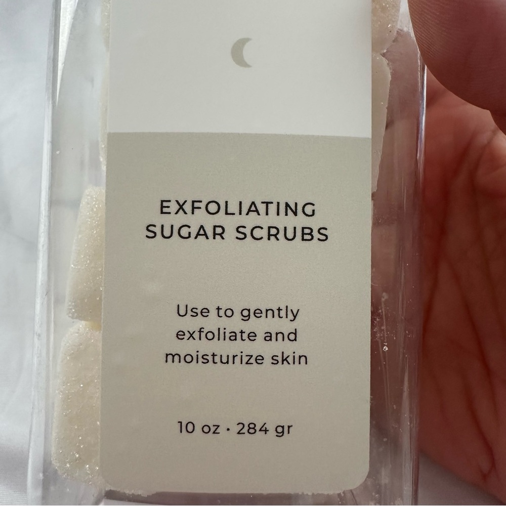 Joon x Moon Coconut Exfoliating Sugar Scrub Cubes shea butter + aloe 10 oz 18 ct - Picture 6 of 7